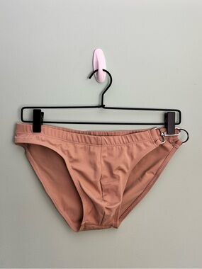 Men's SOTOXWEAR Hip Clip Swim Brief in Beige - Size Medium (32”) - Rare